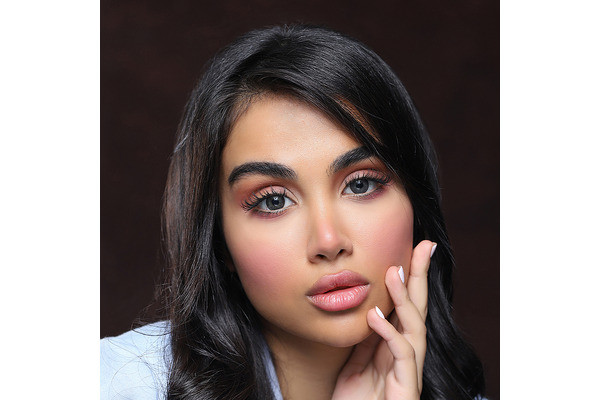 لنز رنگی کانفست